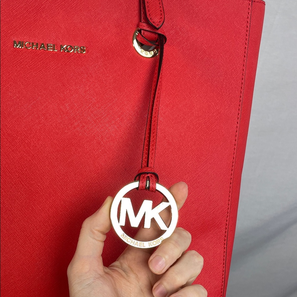 Michael Kors Vibrant cherry Red Tote gold hardware large purse - Picture 4 of 17